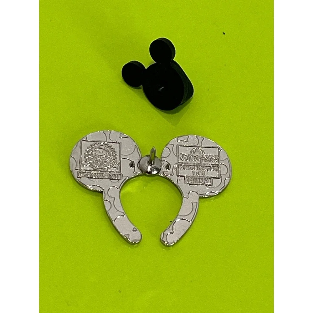 Disney Parks Mickey Mouse Ear Headband Black Enamel Trading Pin Hidden EUC
